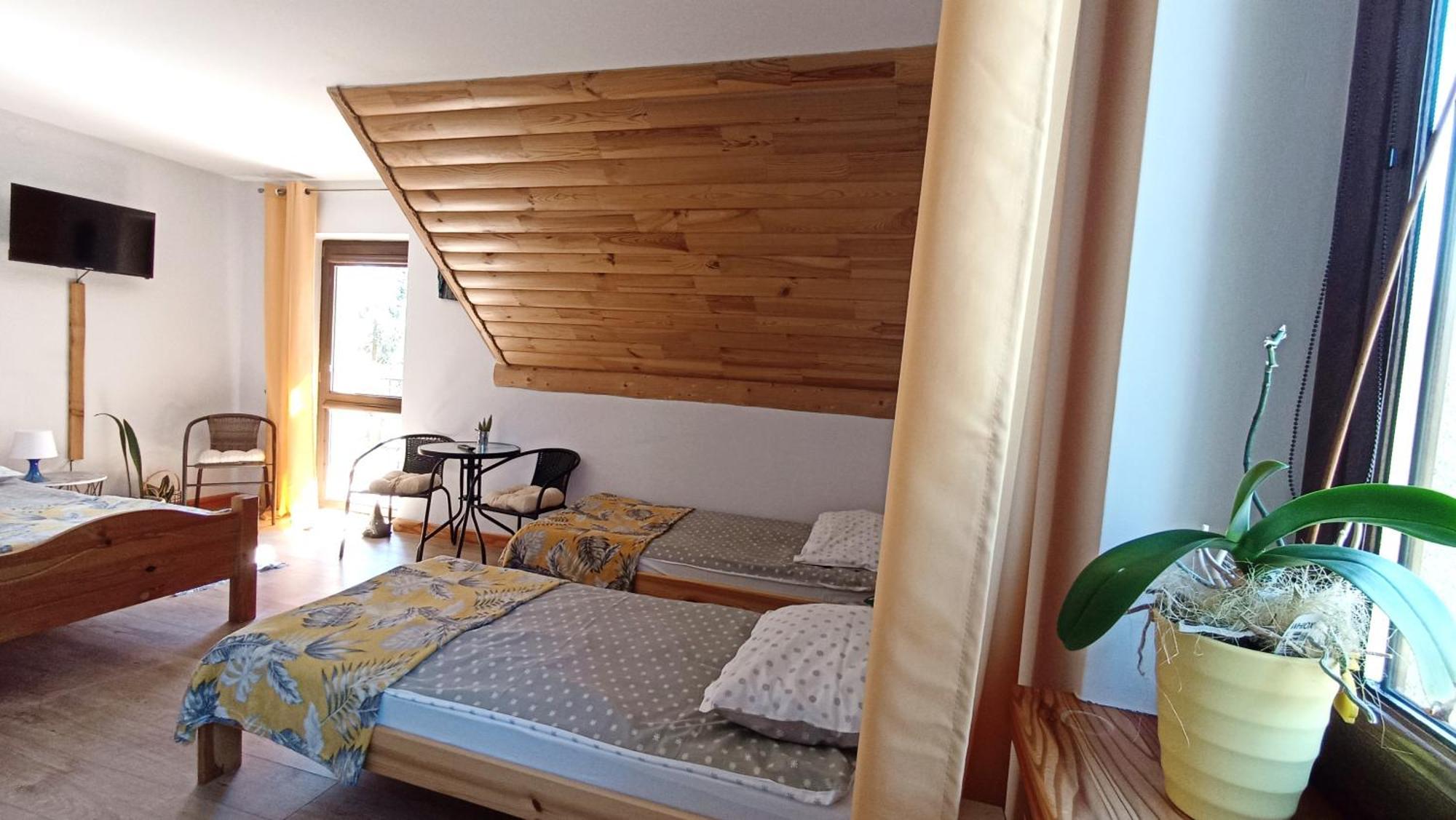 Zacisze Drwala Guest House Lutowiska Room photo