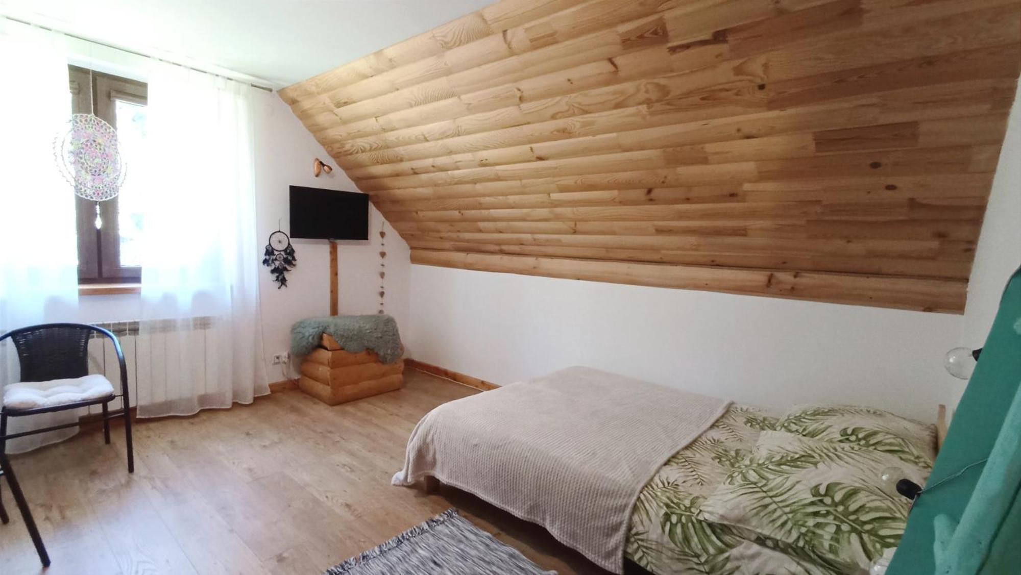 Zacisze Drwala Guest House Lutowiska Room photo